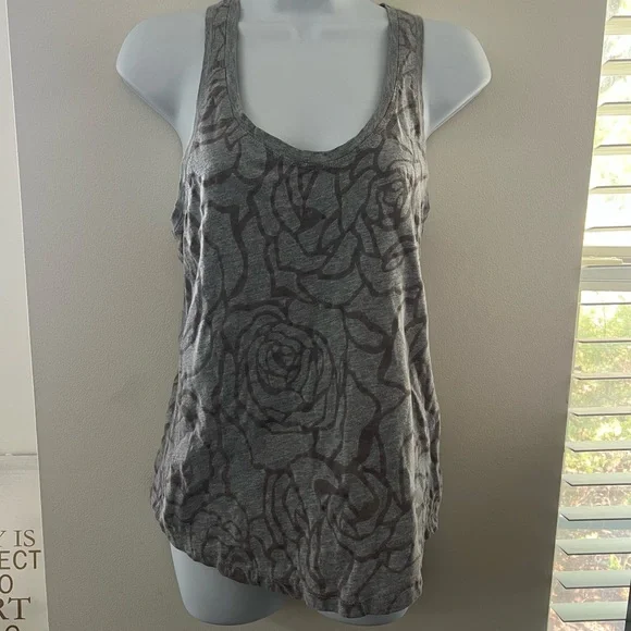 Fabletics Gray Rose Pattern Tank Top - Picture 2 of 5